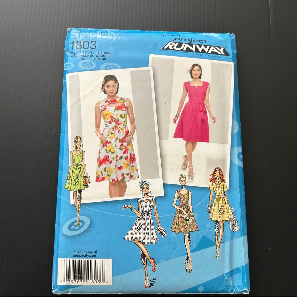 Simplicity Pattern 1803 - Versatile Dress Designs uncut‎